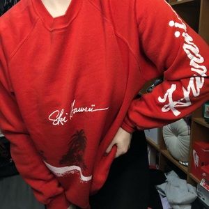 Hawaii ski crewneck